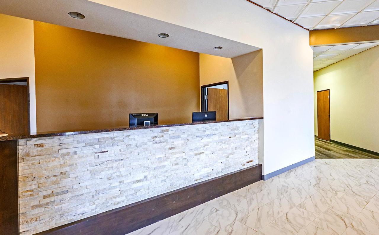 Coratel Inn By Jasper Iowa Fairfield Экстерьер фото
